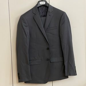 Calvin Klein Men Suit